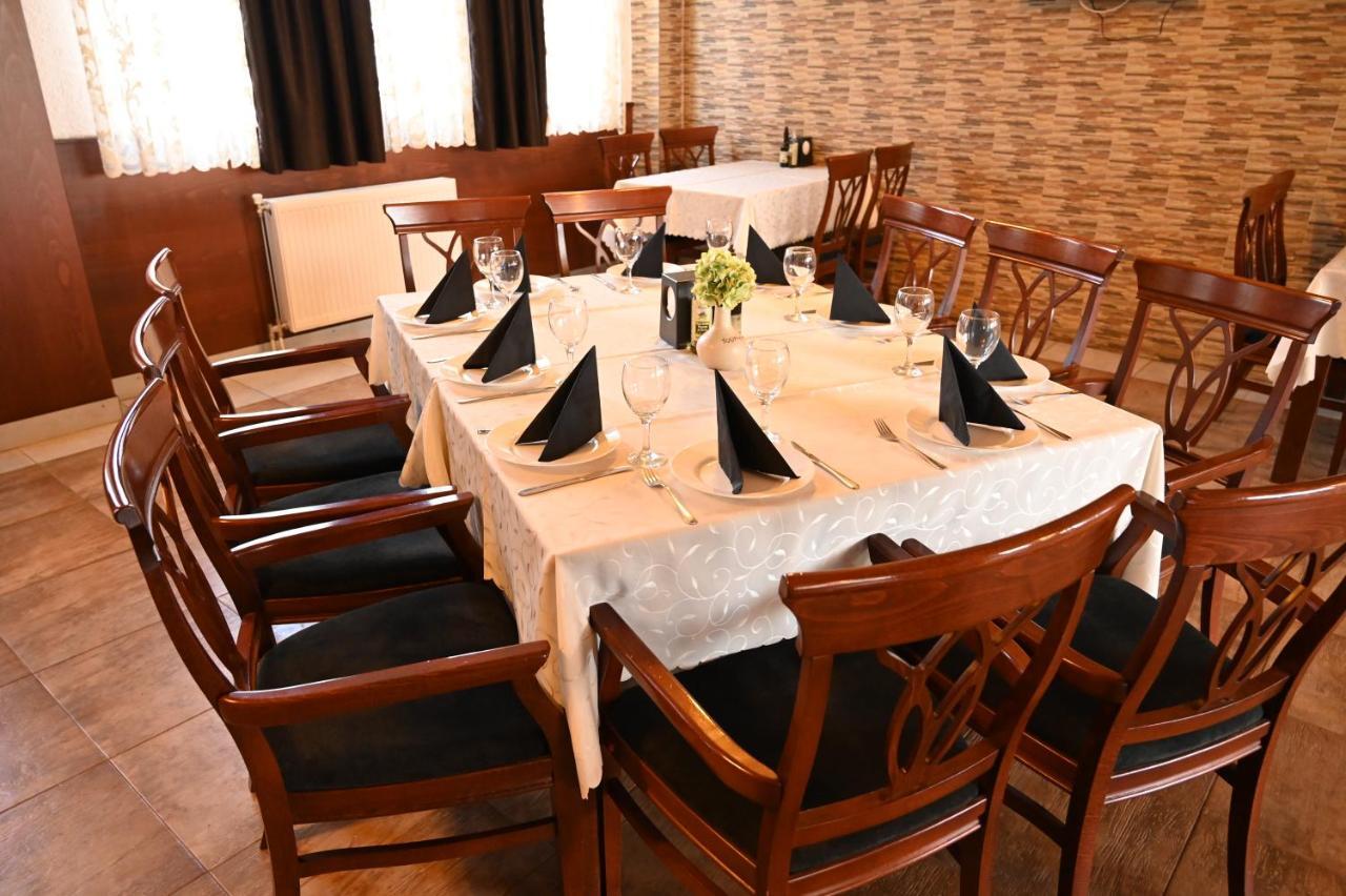 Harmony Hotel คูมาโนโว ภายนอก รูปภาพ