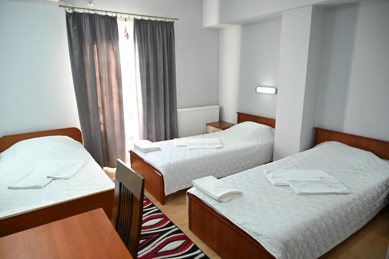 Harmony Hotel คูมาโนโว ภายนอก รูปภาพ